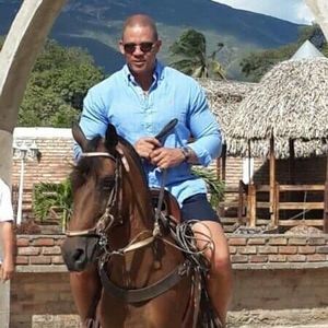 Meet your Posher, Frank